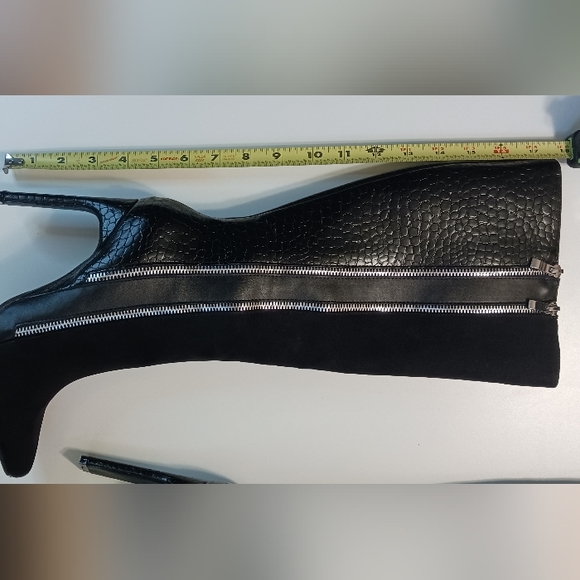 Kioni Black Heeled boots - Picture 6 of 7